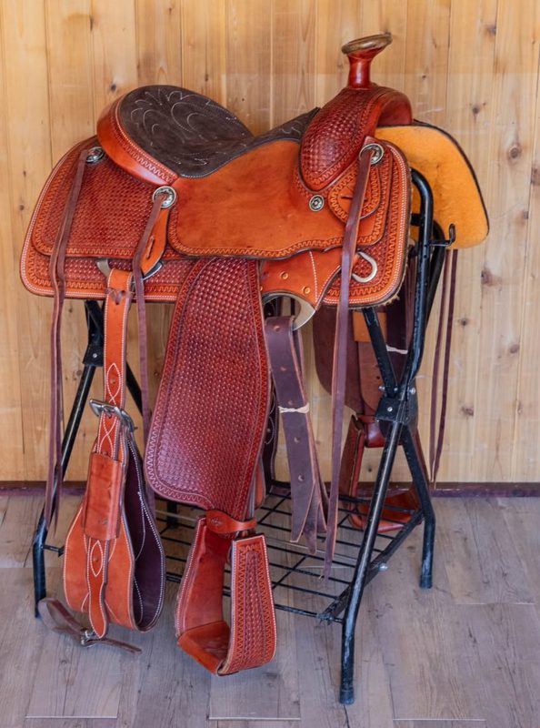 TEAM ROPER SADDLE 14" CHESTNUT WITH BOX STAMPING