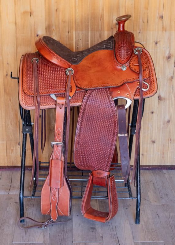 TEAM ROPER SADDLE 14" CHESTNUT WITH BOX STAMPING
