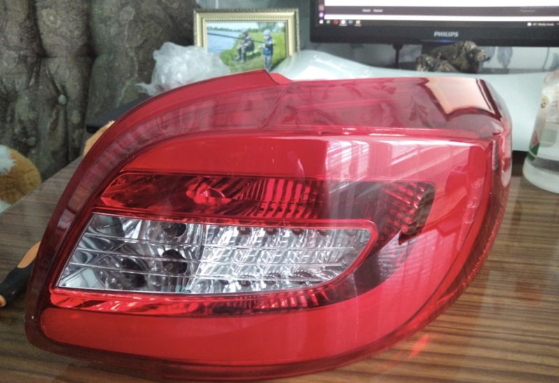 Feux arrière Peugeot 206