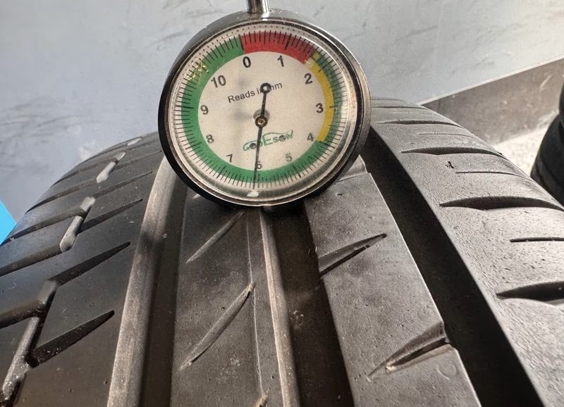 Jantes en aluminium d’origine Peugeot 206 CC, 16 pouces, avec pneus d’été. 