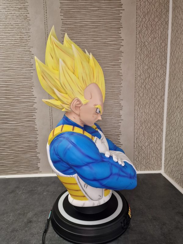 Buste Dragon-Ball-Z Vegeta avec Led et Son