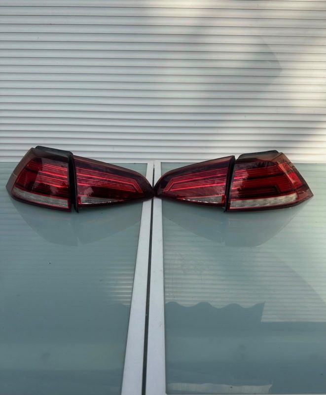 FEUX ARRIÈRE LED VW GOLF 7 ROUGE/FUME