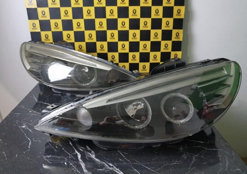 Kit de phares Peugeot 206